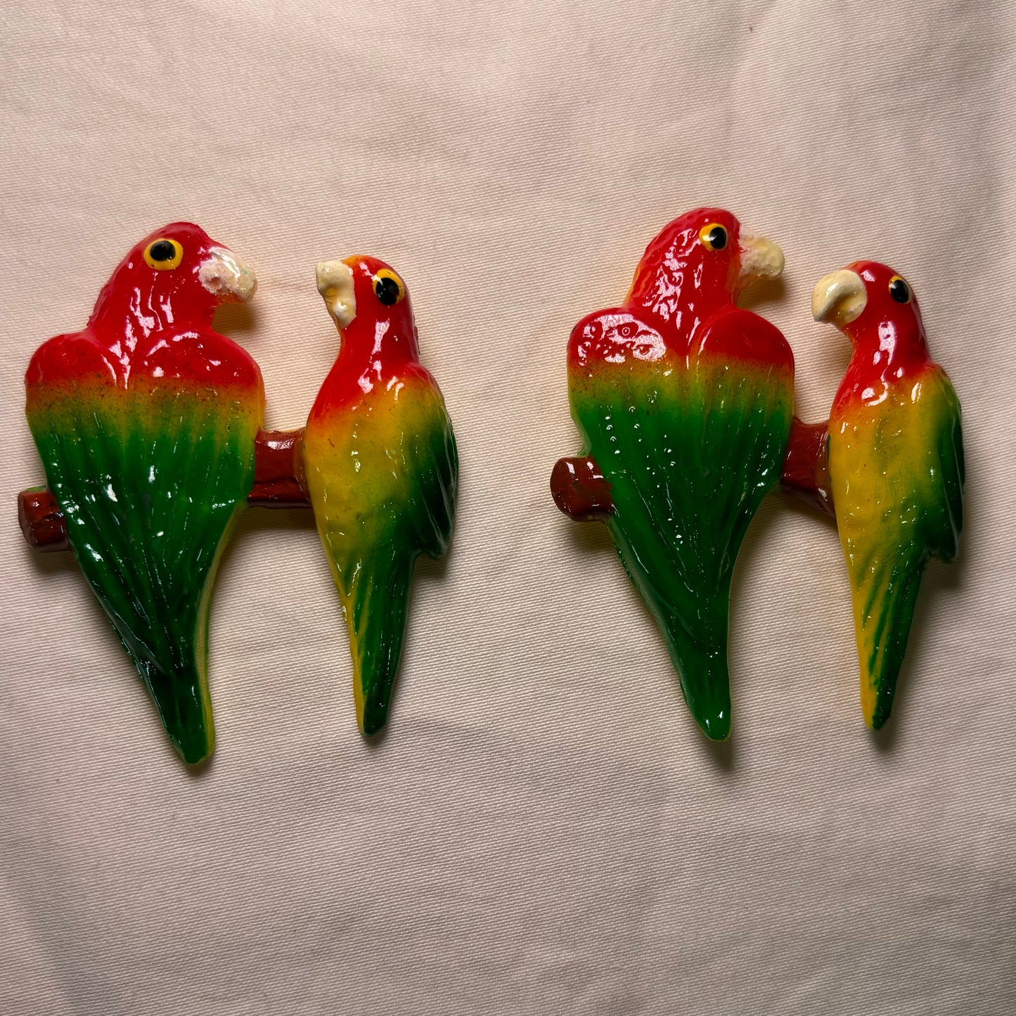 Double Parrot Magnet