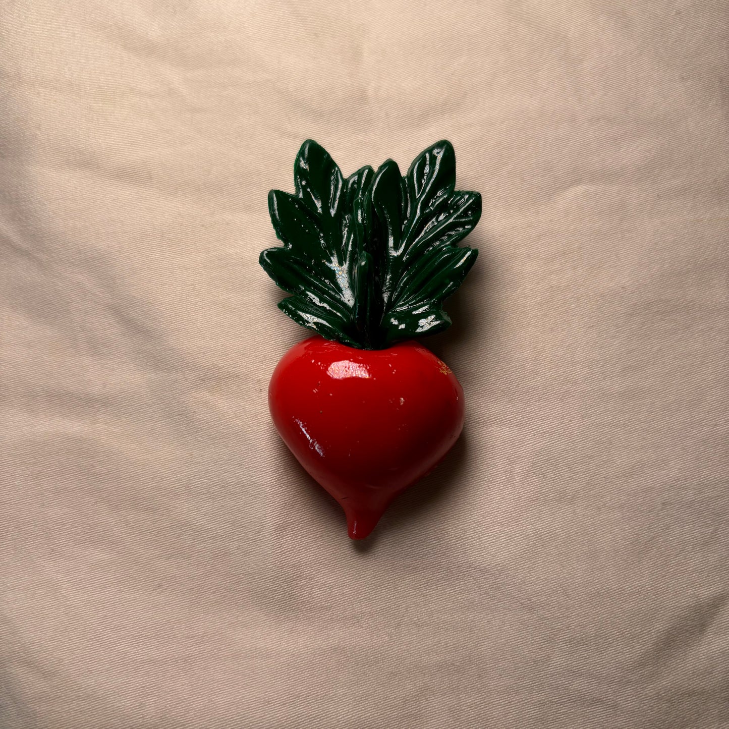 Solo Radish Magnet