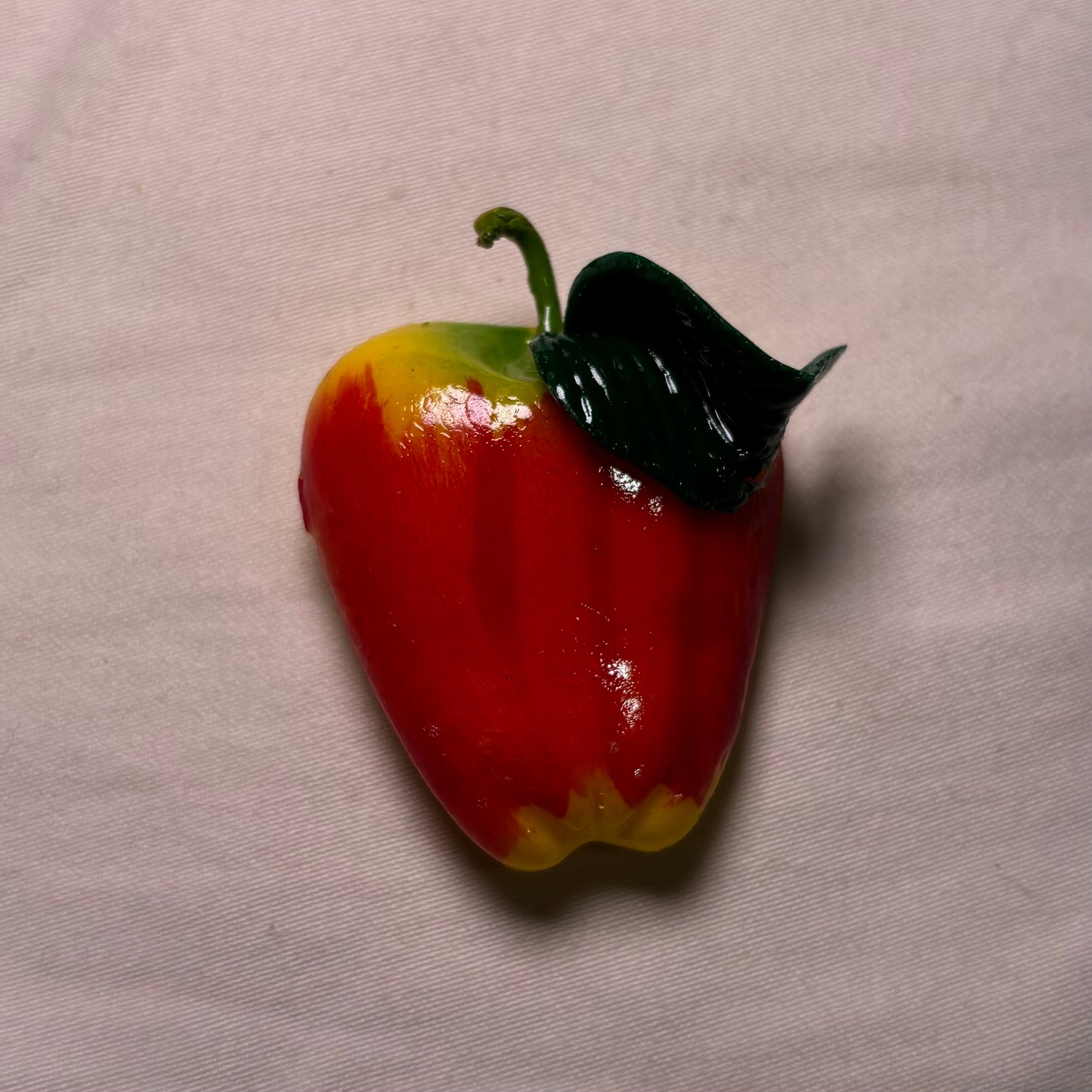Apple Magnet