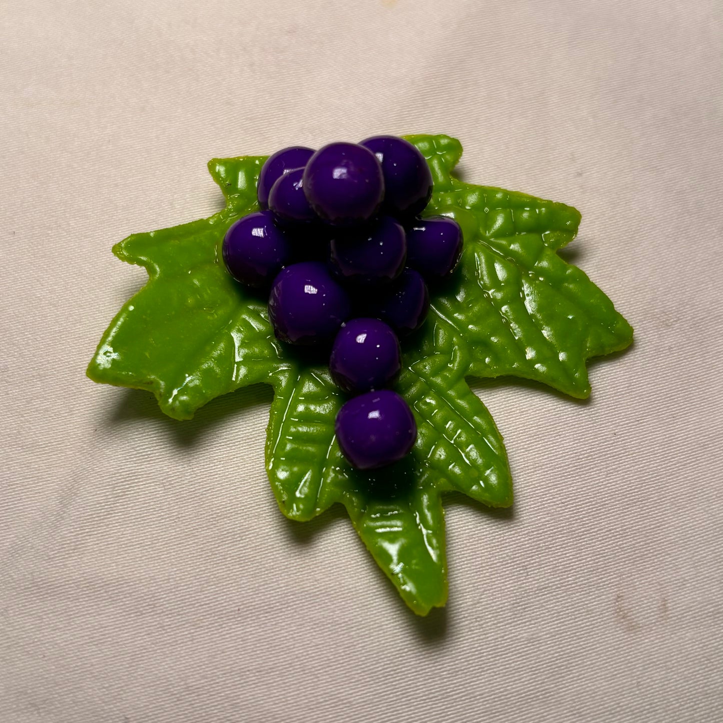 Purple Grape Magnet