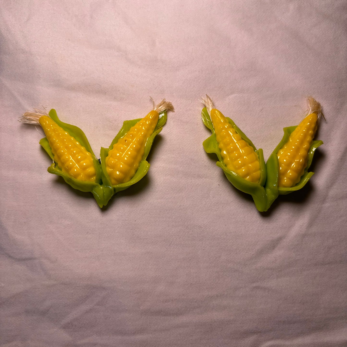 Double Corn Magnet
