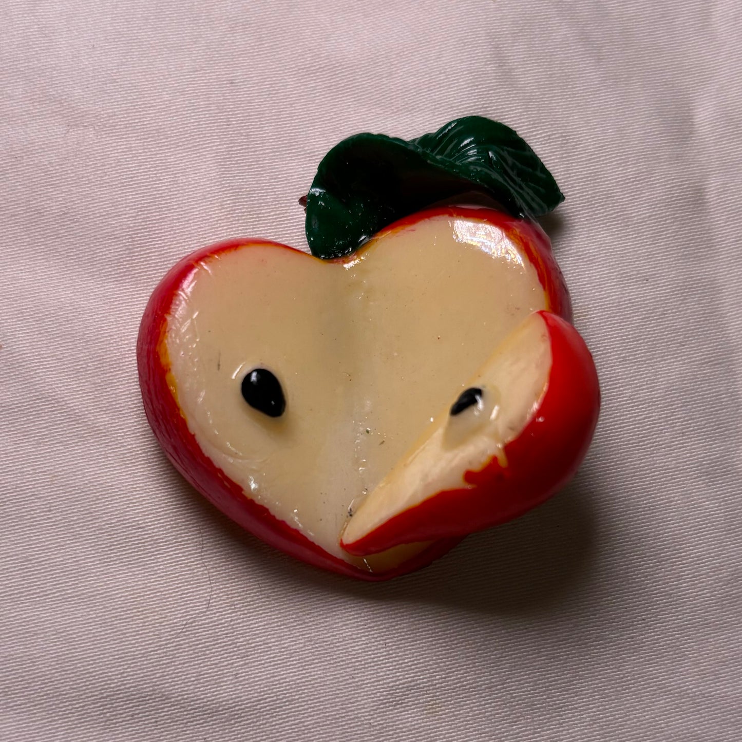 3/4 Apple Magnet