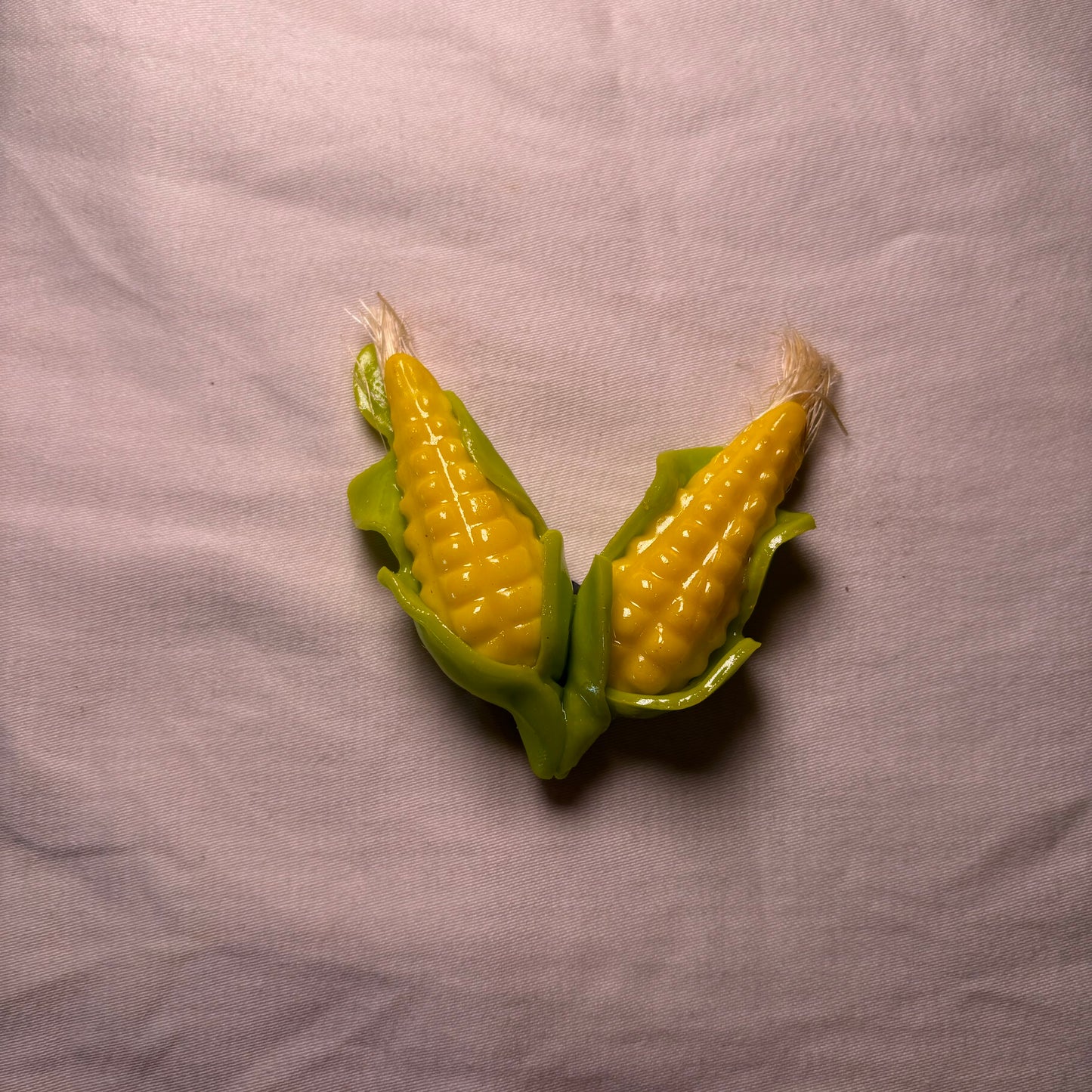 Double Corn Magnet