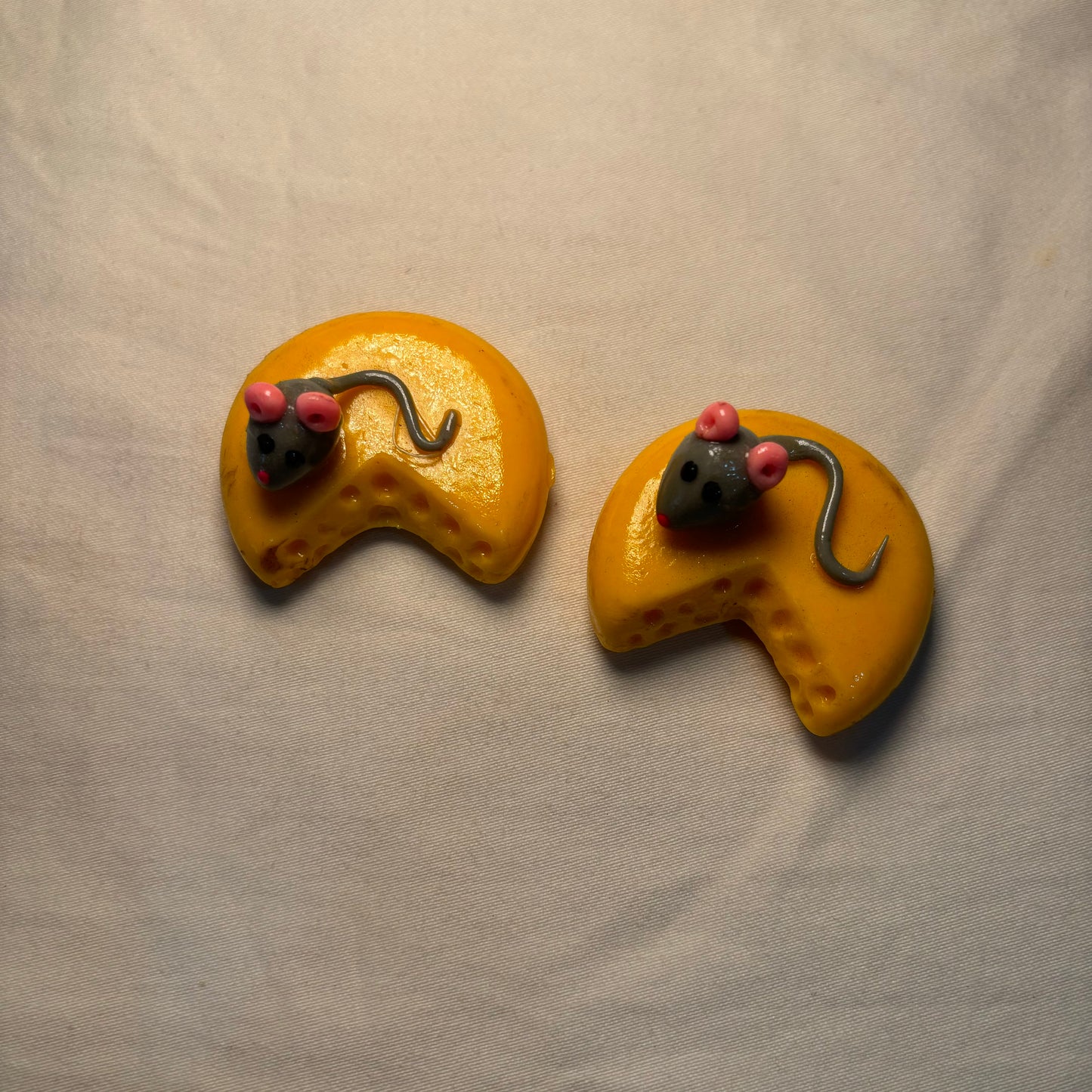 Mouse with Cheese Magnet