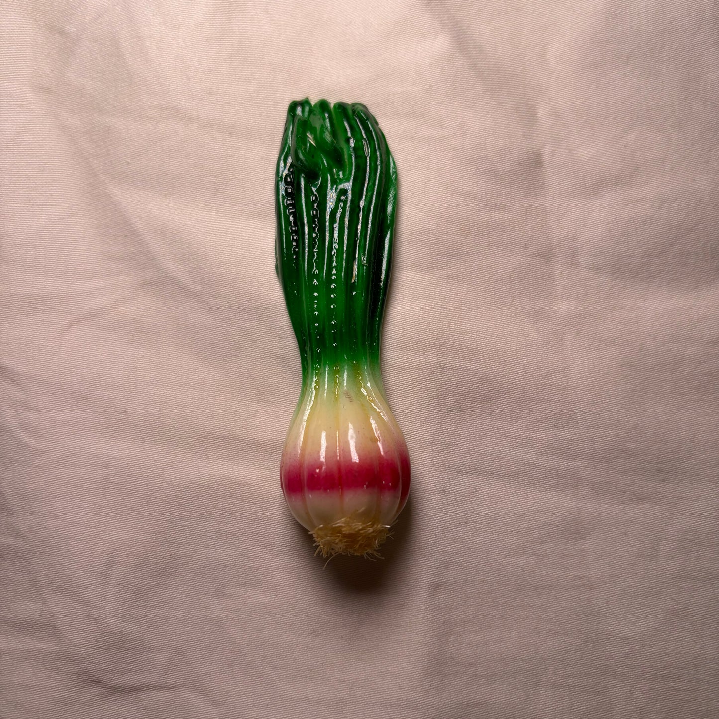Long Red Onion Magnet