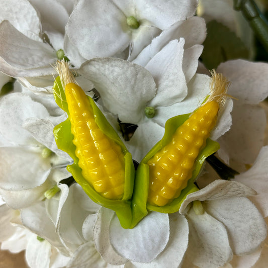 Double Corn Magnet