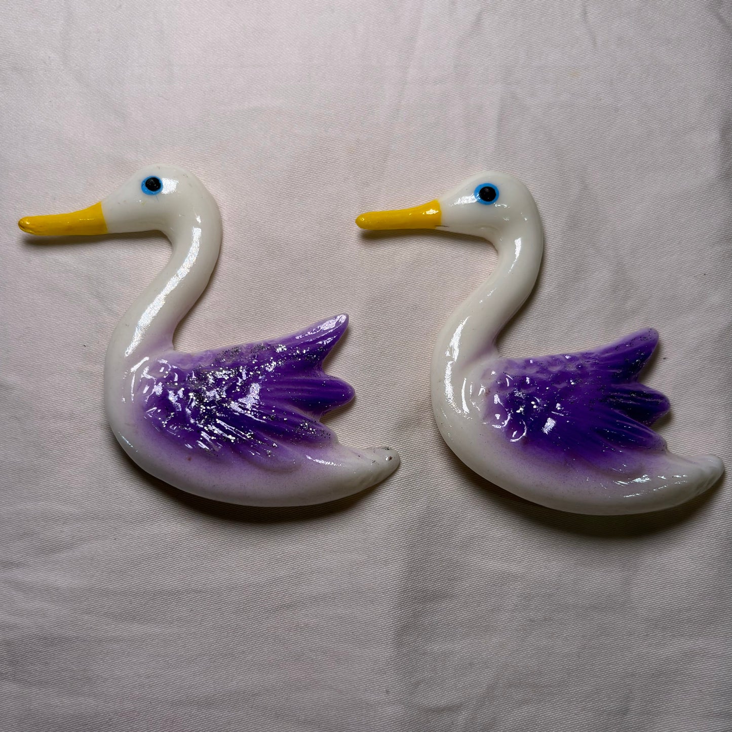 Swan Magnet