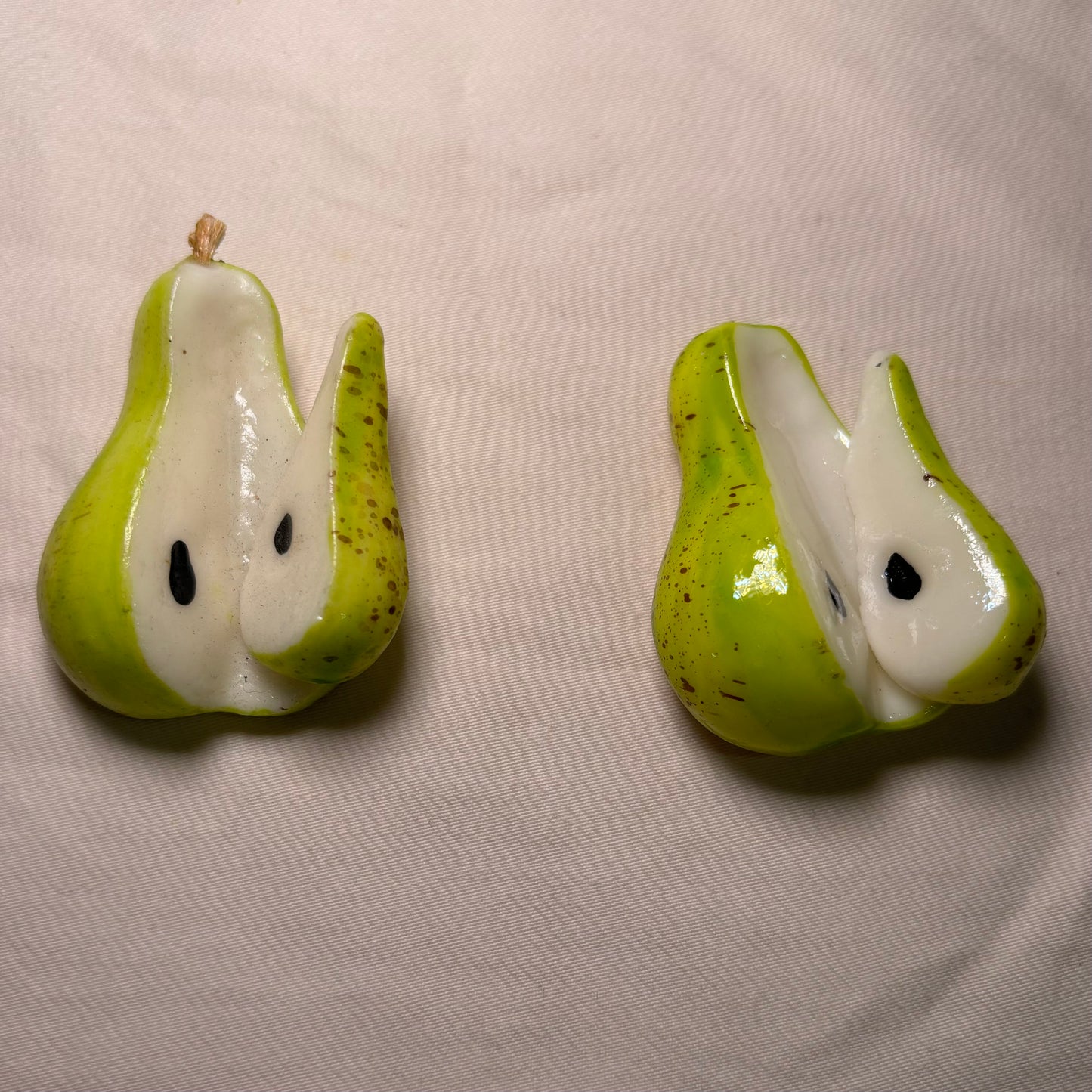 Green Sliced Pear Magnet