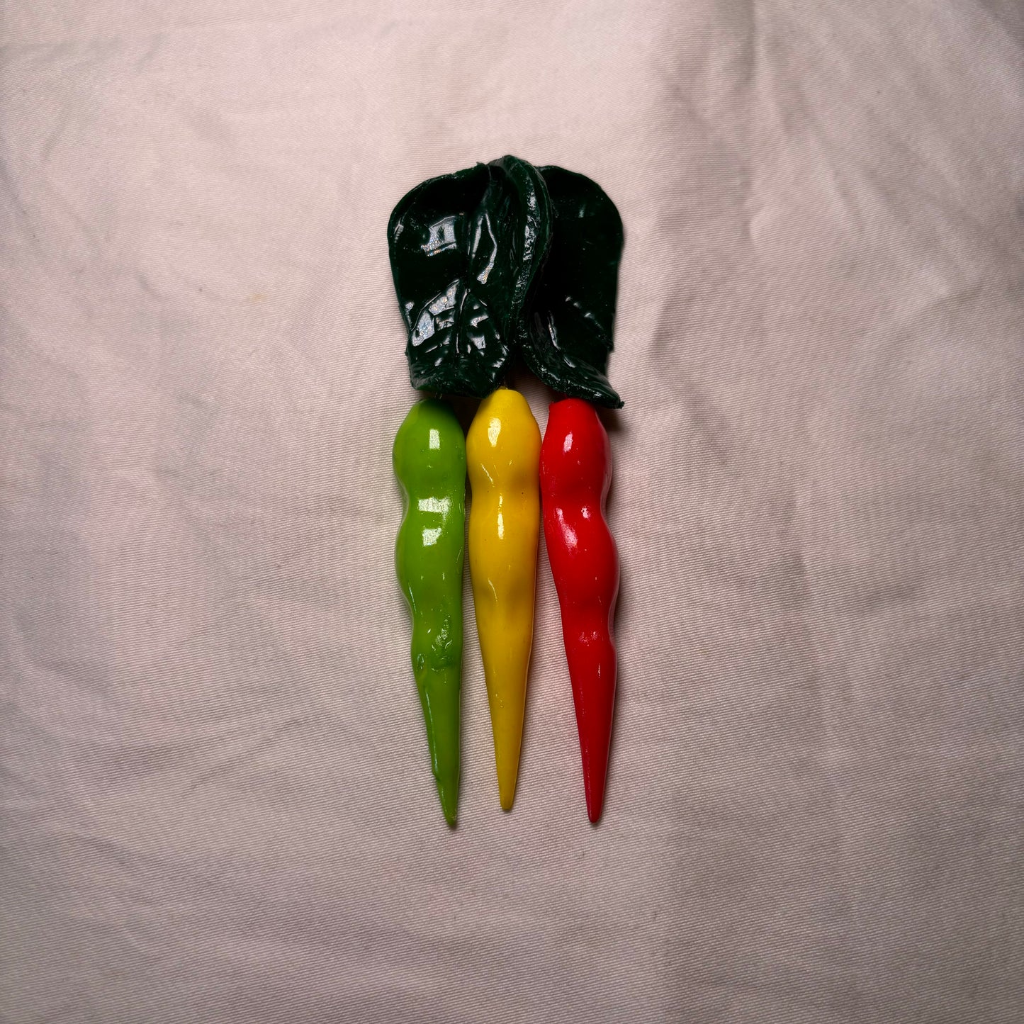 Triple Hanging Chili Magnet