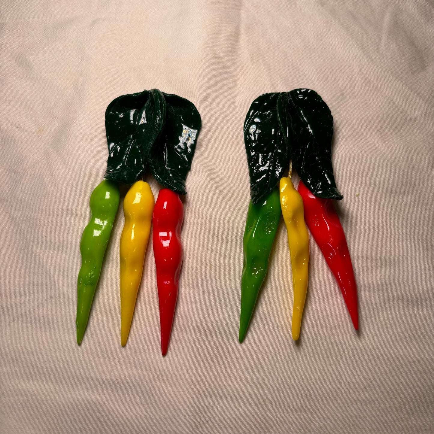 Triple Hanging Chili Magnet